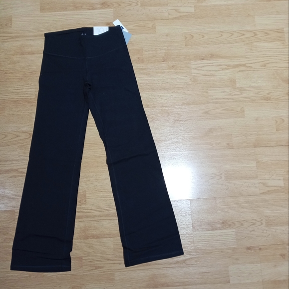 GAP high waisted boot cut yoga pants. Size small.  NWT. - Picture 2 of 8